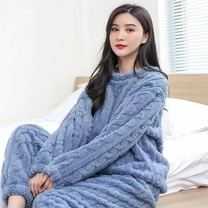 Women’s Luxury Pajamas by Mufella – Timeless Design & Everyday Comfort