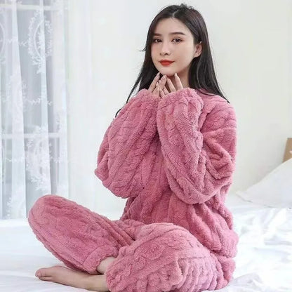 Women’s Luxury Pajamas by Mufella – Timeless Design & Everyday Comfort